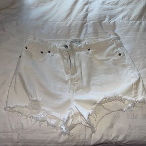 Abercrombie and Fitch The Mom Short- High Rise